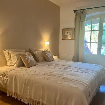 別荘 Bastide St Michel - Bottom Of For Rent 11 People